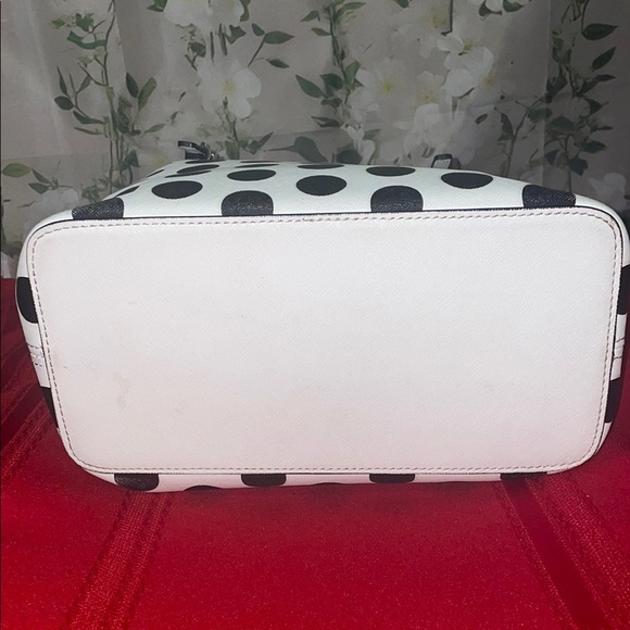 Michael Kors White and Black Polka Dot Tote - Picture 5 of 11